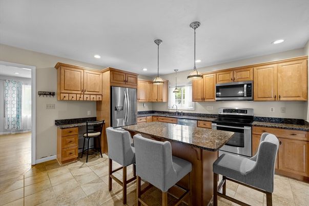 Interior, Kitchen, Pendant Lights, Recessed Lighting, Stainless Steel Appliances