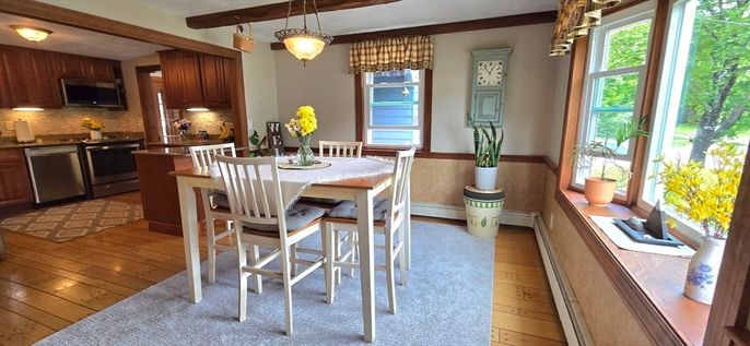 Dining room, Interior, Kitchen, Pendant Lights, Wood Texture Flooring