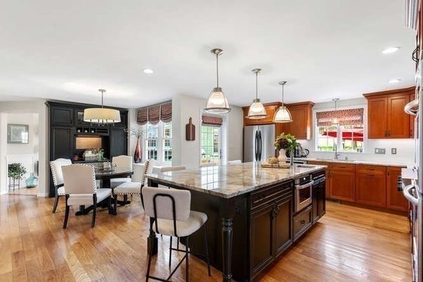 Chandelier, Dining room, Interior, Kitchen, Pendant Lights, Recessed Lighting, Stainless Steel Appliances, Wood Texture Flooring