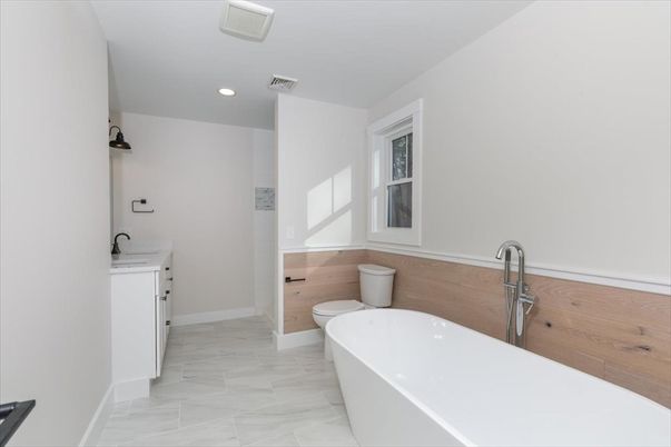 Bathroom, Free Standing Baths, Interior, Marble, Recessed Lighting