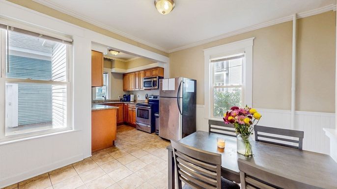 Dining room, Interior, Kitchen, Stainless Steel Appliances