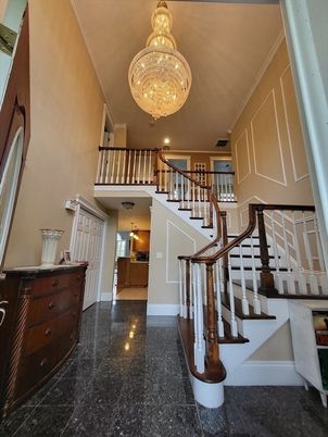 Chandelier, Interior