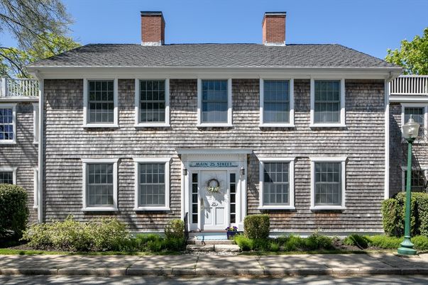 Exterior, Facade, Georgian