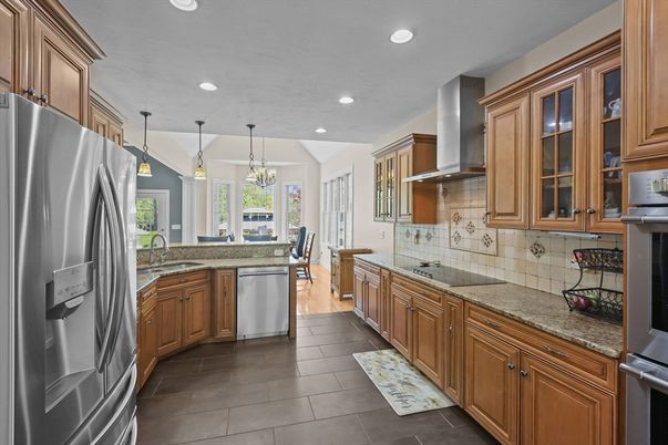 Interior, Kitchen, Pendant Lights, Recessed Lighting, Stainless Steel Appliances