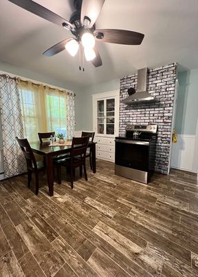 Dining room, Interior, Kitchen, Stainless Steel Appliances, Wood Texture Flooring