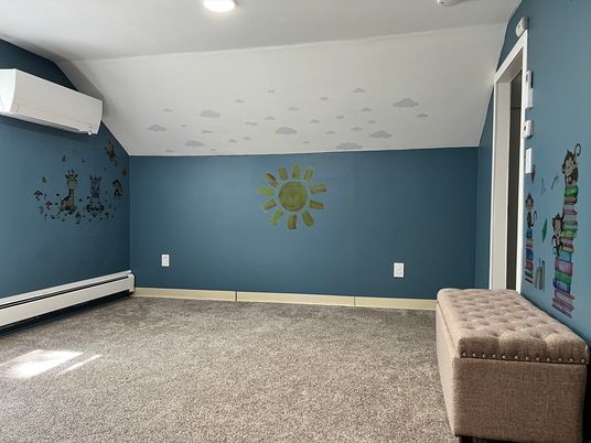Empty room, Interior, Recessed Lighting