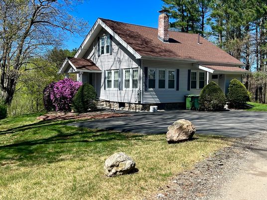 Backyard, Exterior, Facade, Cape Cod