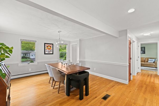 Chandelier, Dining room, Interior, Recessed Lighting, Wood Texture Flooring
