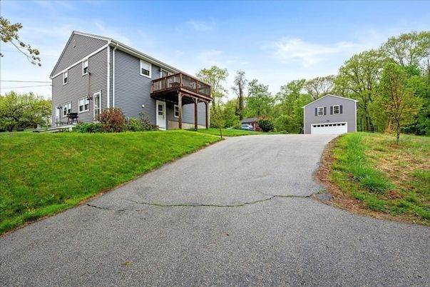 Detached Garage, Exterior
