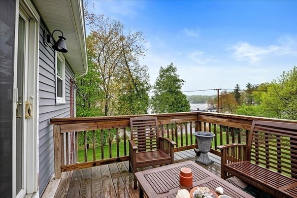 Exterior, Wood Texture Flooring
