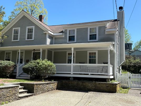 Exterior, Facade, Queen Anne Victorian