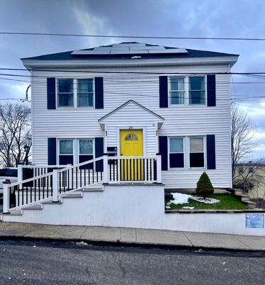 Exterior, Facade, Georgian