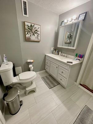 Bathroom, Dual Sink Vanities, Interior