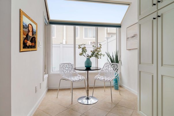 Dining room, Interior