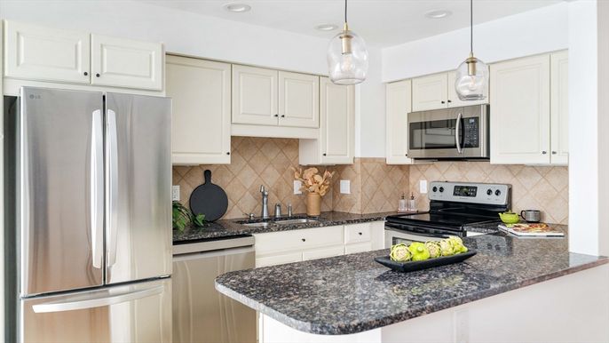 Interior, Kitchen, Pendant Lights, Recessed Lighting, Stainless Steel Appliances