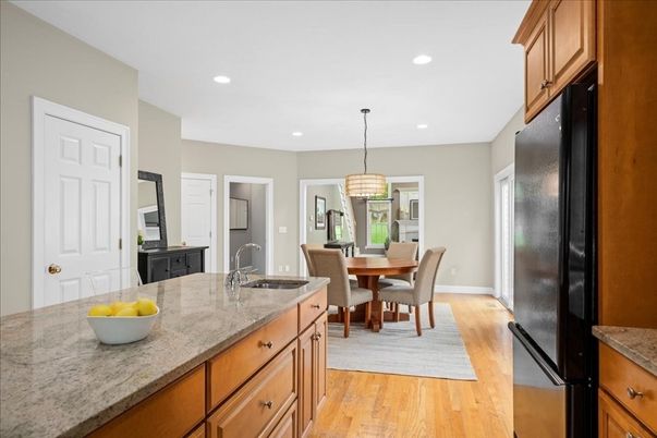 Chandelier, Dining room, Interior, Kitchen, Pendant Lights, Recessed Lighting, Wood Texture Flooring