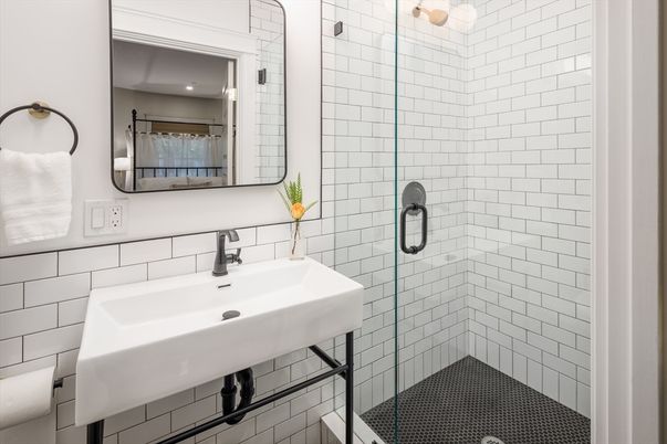 Bathroom, Interior, Recessed Lighting