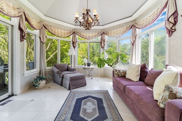 Chandelier, Interior, Sun Room