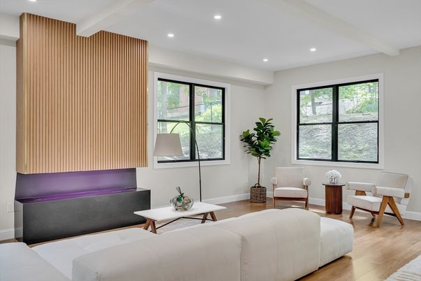 Interior, Living room, Recessed Lighting, Wood Texture Flooring