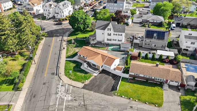 Exterior, Drone