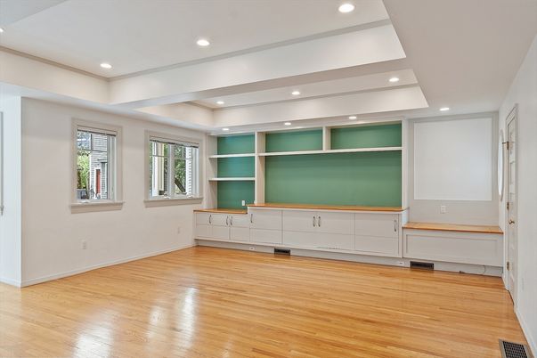 Empty room, Interior, Recessed Lighting, Wood Texture Flooring