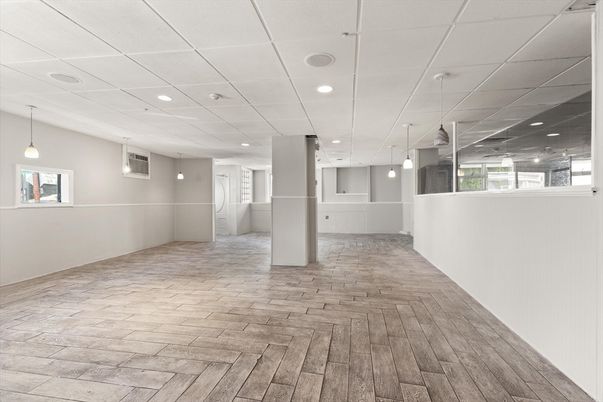 Interior, Pendant Lights, Recessed Lighting, Wood Texture Flooring