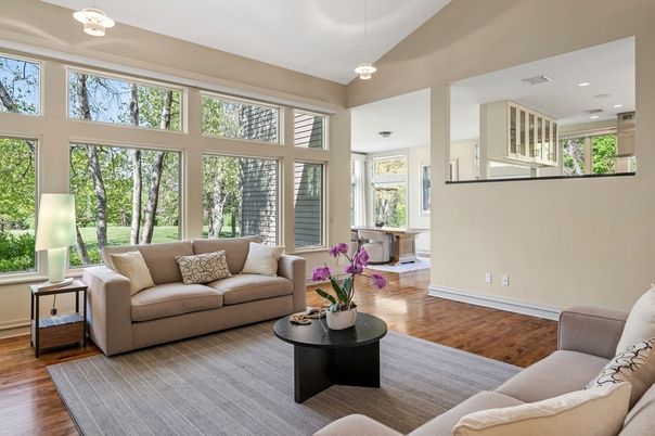 Interior, Living room, Pendant Lights, Recessed Lighting, Wood Texture Flooring
