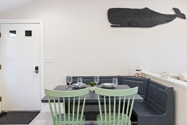 Dining room, Interior