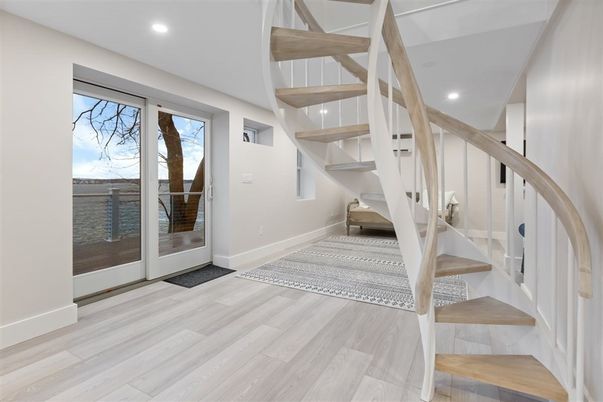 Interior, Recessed Lighting, Wood Texture Flooring