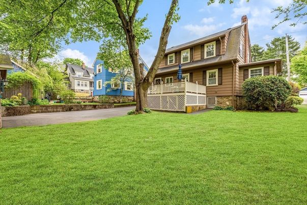 Backyard, Exterior, Facade, Cape Cod