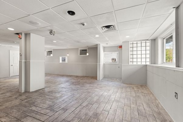 Interior, Pendant Lights, Recessed Lighting, Wood Texture Flooring