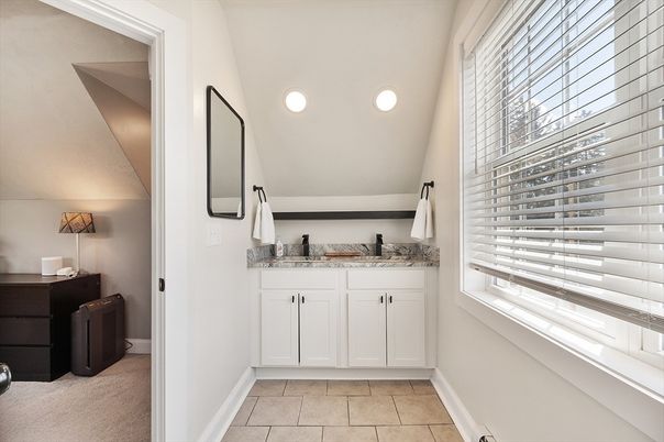 Bathroom, Interior, Recessed Lighting