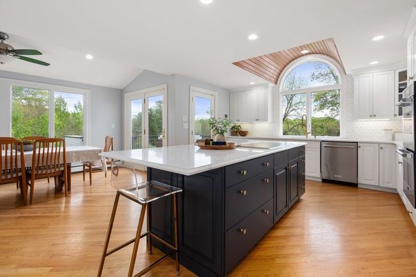 Dining room, Interior, Kitchen, Recessed Lighting, Stainless Steel Appliances, Wood Texture Flooring