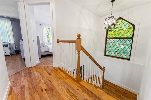 Interior, Pendant Lights, Wood Texture Flooring