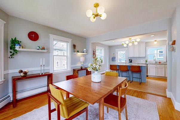 Dining room, Interior, Kitchen, Pendant Lights, Recessed Lighting, Wood Texture Flooring