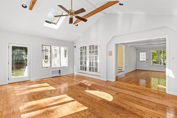 Empty room, Interior, Recessed Lighting, Wooden Beams, Wood Texture Flooring