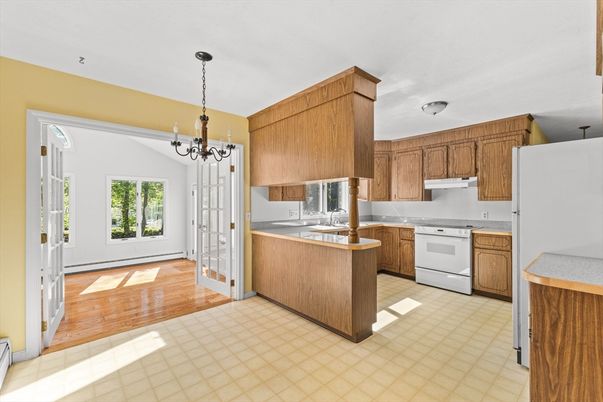 Chandelier, Interior, Kitchen, Pendant Lights, Wood Texture Flooring