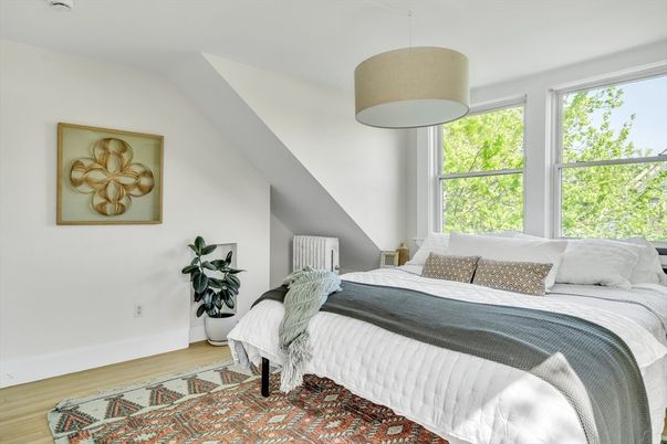 Bedroom, Interior, Pendant Lights, Wood Texture Flooring