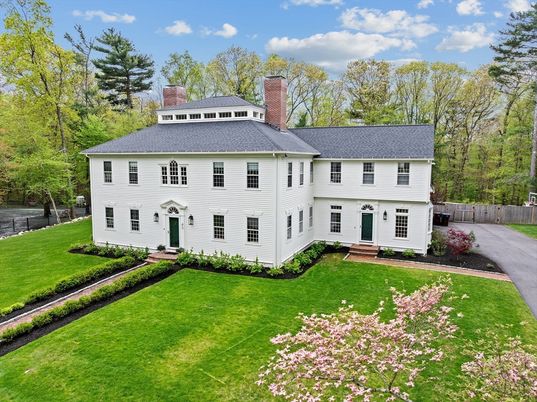 Backyard, Exterior, Facade, Georgian