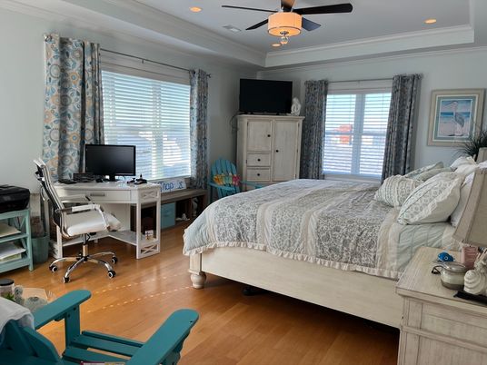 Bedroom, Home Office, Interior, Recessed Lighting, Wood Texture Flooring