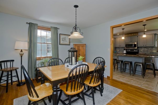 Dining room, Interior, Kitchen, Pendant Lights, Wood Texture Flooring