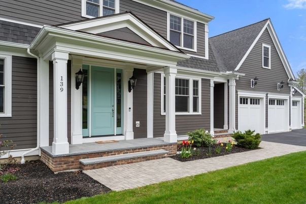 Attached, Exterior, Facade, Cape Cod