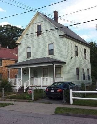 Exterior, Facade, Queen Anne Victorian