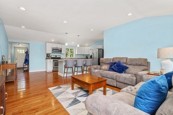 Interior, Kitchen, Living room, Pendant Lights, Recessed Lighting, Stainless Steel Appliances, Wood Texture Flooring