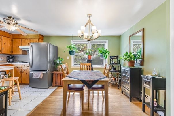 Chandelier, Dining room, Interior, Kitchen, Wood Texture Flooring