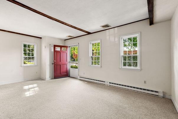 Empty room, Interior, Wooden Beams