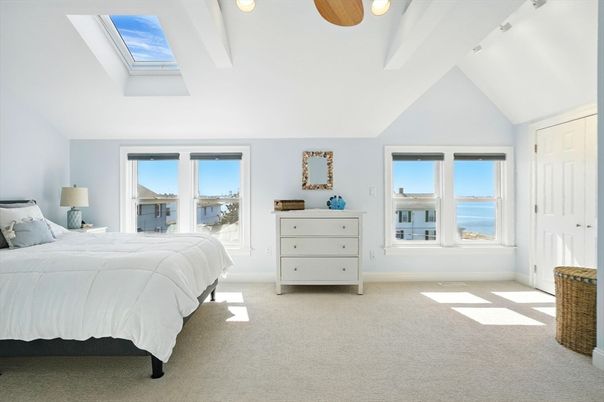 Bedroom, Interior, Water