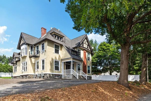 Exterior, Facade, Tudor Revival