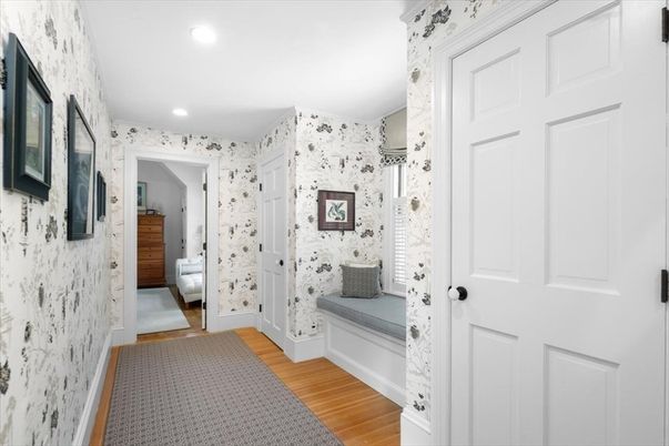 Bathroom, Interior, Recessed Lighting, Wood Texture Flooring