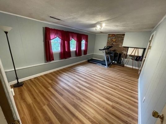 Fitness Equipment, Interior, Stone Walls, Wood Texture Flooring
